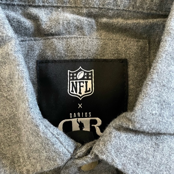 Men’s NFL Greenbay Packers button up shirt - Picture 2 of 8